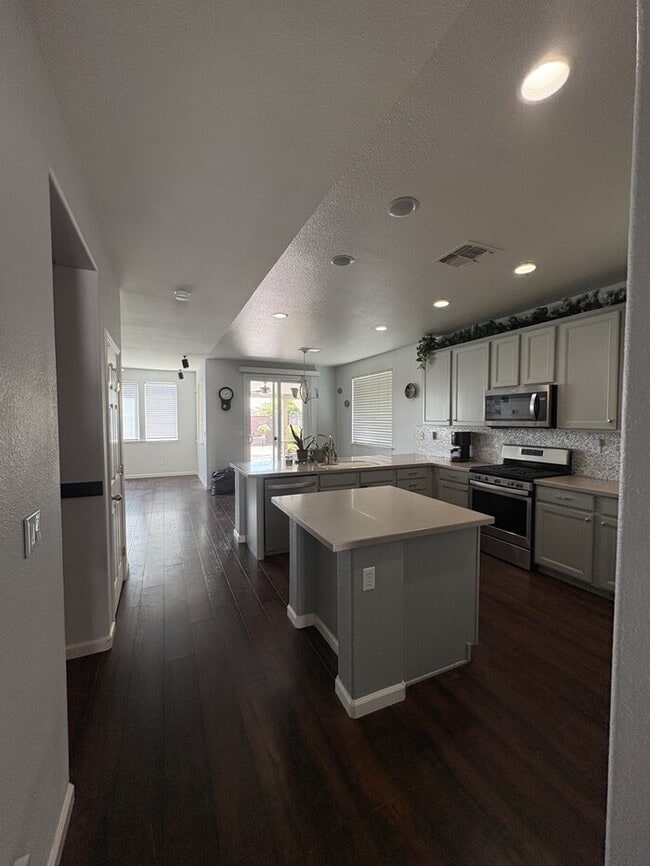 Building Photo - 11718 Kouros Way