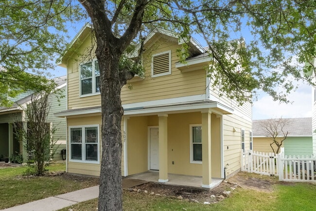 Building Photo - 507 McGarity