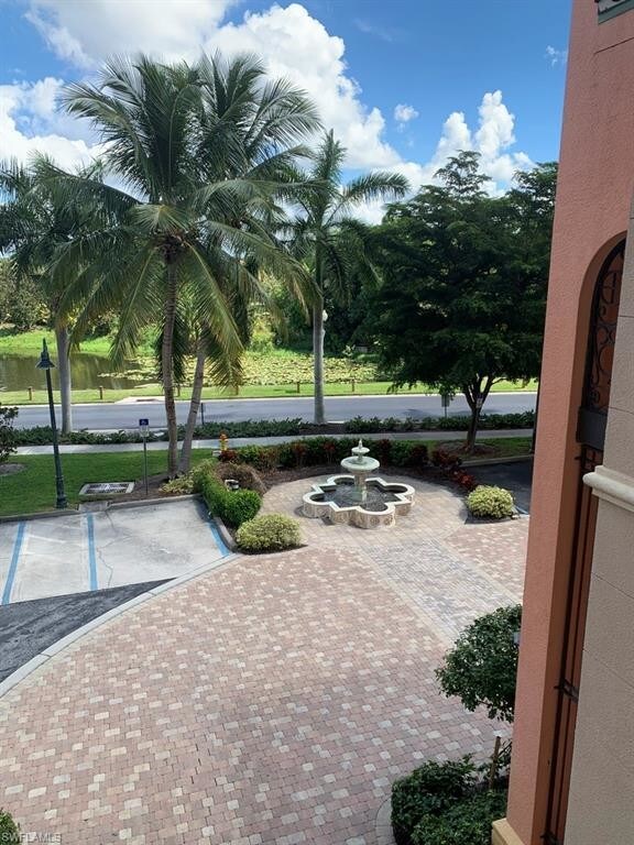 Foto del edificio - 5704 Cape Harbour Dr