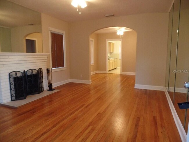 Foto del edificio - 1908 20th Ave N