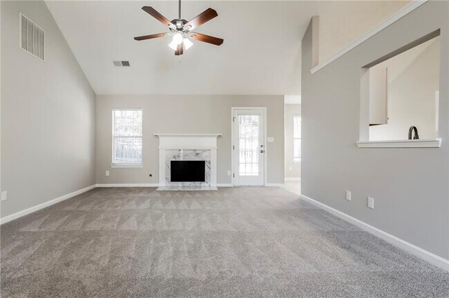 Foto del edificio - 2323 Heatherton Cir
