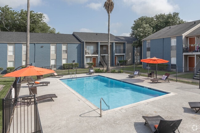 Building Photo - Westwood Park Apartments