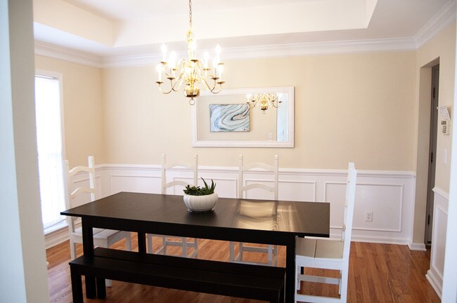 Comedor - 8 Bentley Way