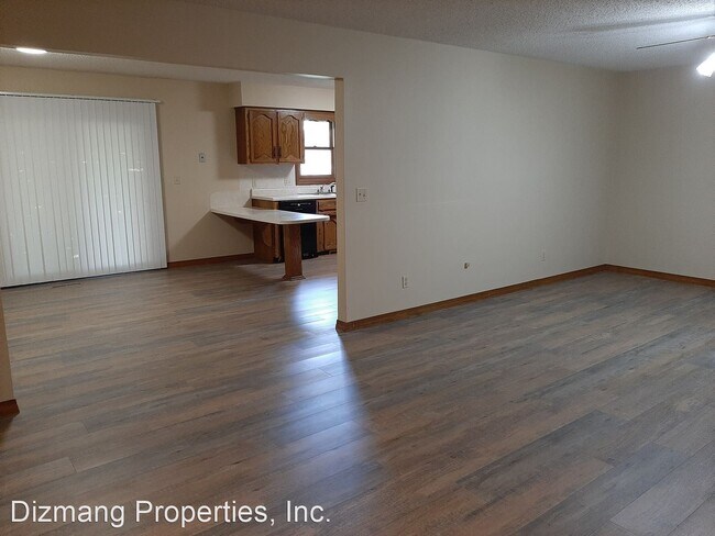 Building Photo - 3 br, 2 bath House - 4050 S. El Salvador Ave