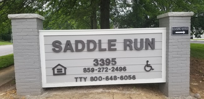 Building Photo - Saddle Run Townhomes