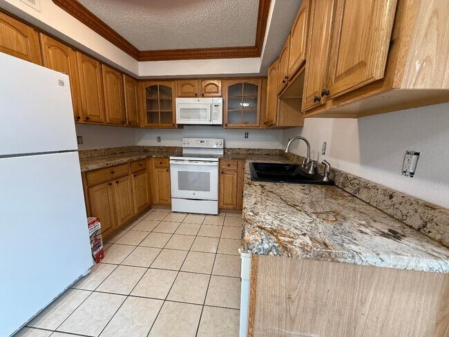 Foto del edificio - 6598 Coveview Ct