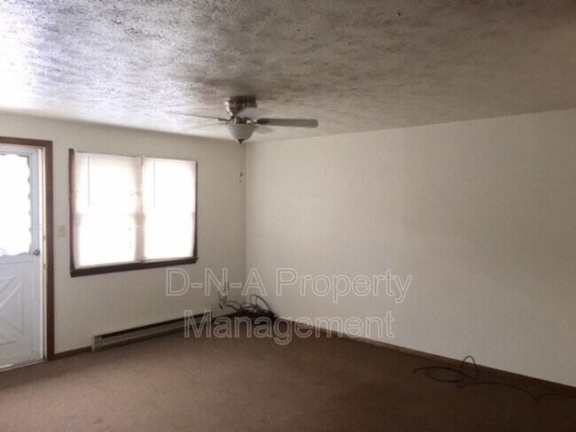 Building Photo - 2167 Shafer Rd