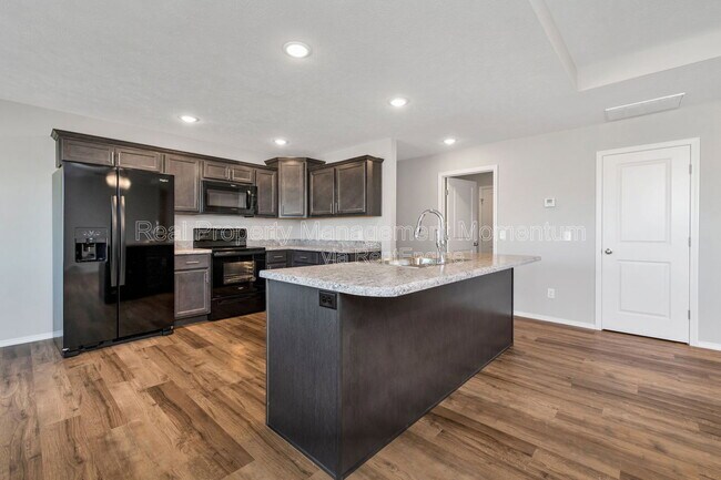 Foto del edificio - 971 S Genevieve Ave