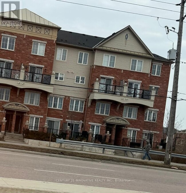 Building Photo - 2508 Post Rd