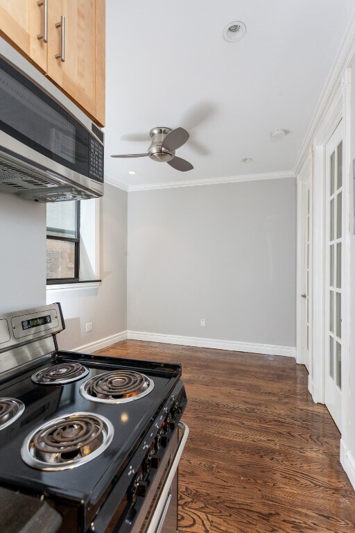 Foto del edificio - 330 E 35th St