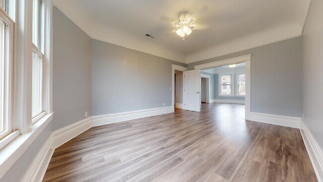 Foto del edificio - "Lake Street Victorian w/ Classic Charm & Modern Updates 3-Bed 2.5 Baths in one of SF's highly so...