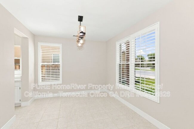 Building Photo - 33626 Marigold Ln