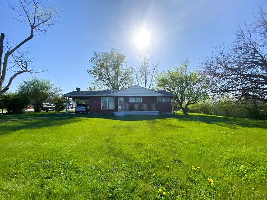 318 Wyatt Cir, Evington, VA 24550 House Rental in Evington, VA