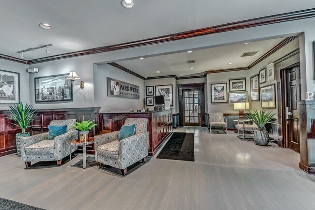 Front Desk - Park West