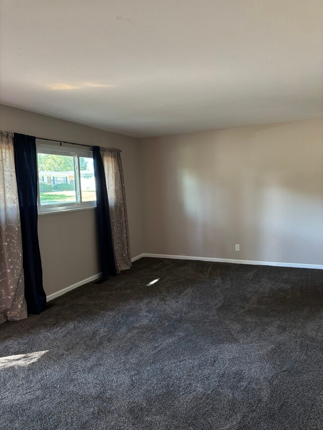 Living Room 1a - 1215 Ensenada Dr