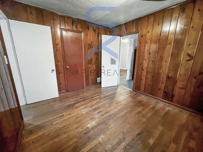 Foto del edificio - 3017 Belvedere Ln