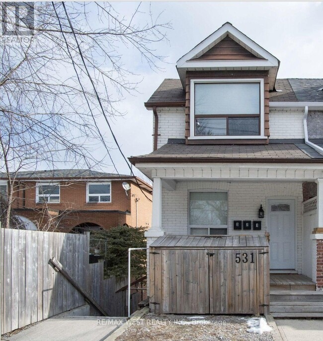 Building Photo - 531 Woodbine Ave