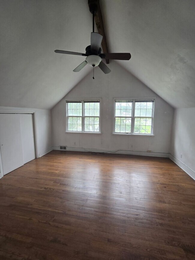 Foto del edificio - 614-618-618 Field Club Rd