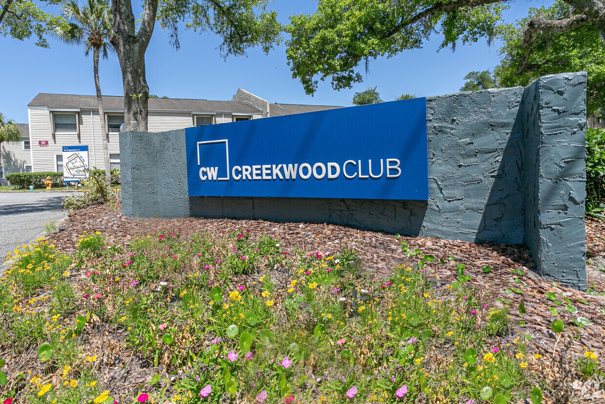 Creekwood Club Apartments 8343 Hogan Rd Jacksonville, FL