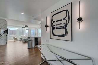 Building Photo - 222 Karen Ave