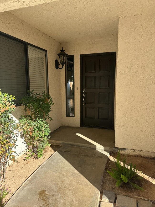 Foto del edificio - 3644 W Beechwood Ave