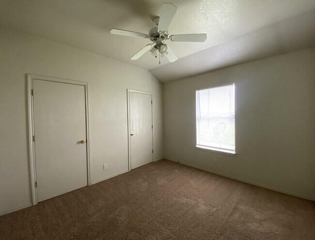 Foto del edificio - 3709 Littleleaf Dr