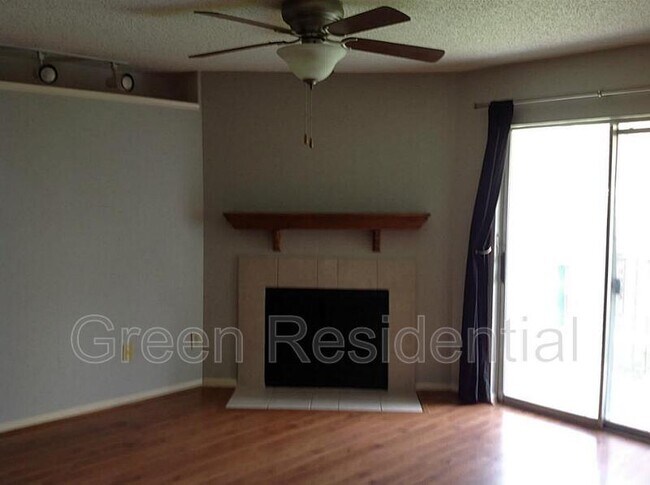 Building Photo - 2121 Hepburn St