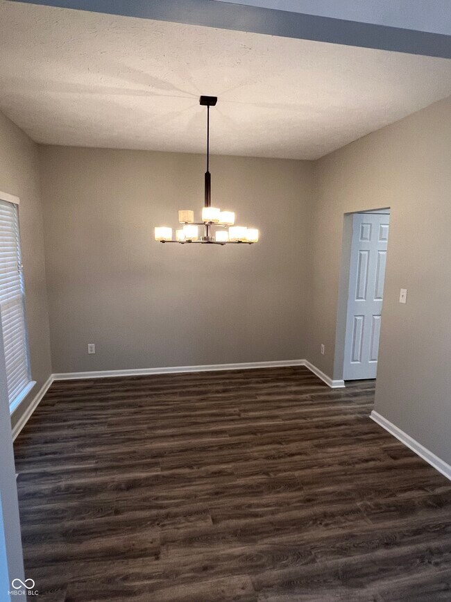 Foto del edificio - 14359 St Clair Ln