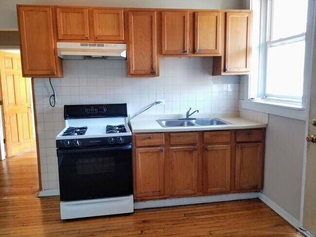 Foto del edificio - 2214 N St Louis Ave