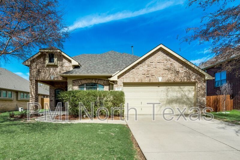 Primary Photo - 2633 Pine Trail Dr