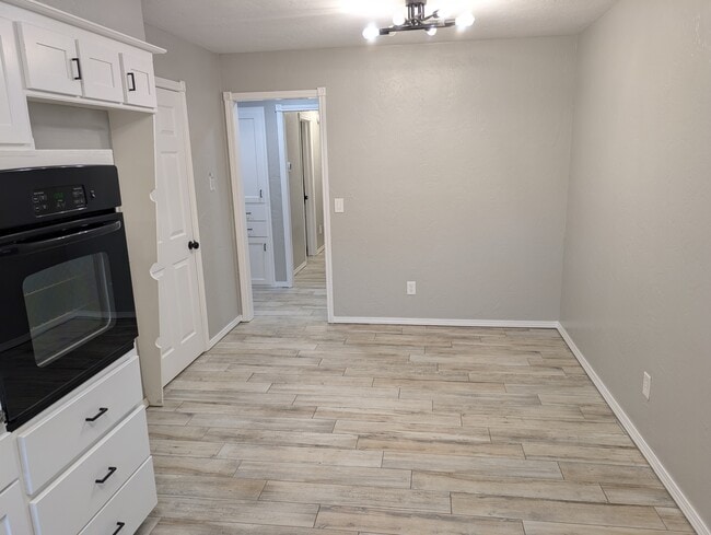 Photo - 2421 Marshall Dr House