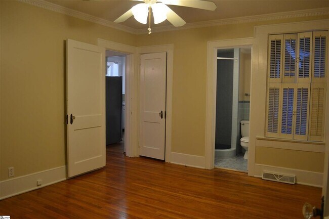 Foto del edificio - 40 Lanneau Dr