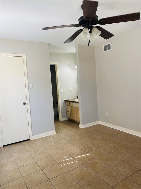 2750 Holly Hall St Unit 809, Houston, TX 77054 Condo for Rent in Houston, TX