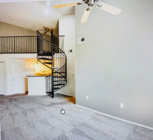 Vista del altillo - 1701 E Colter St