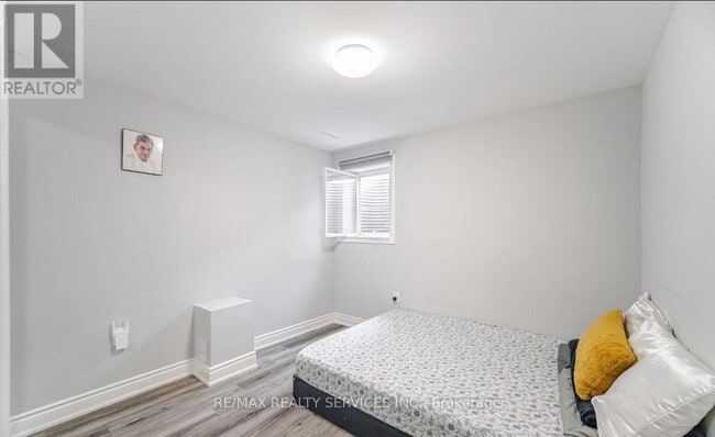 Building Photo - 109 Cobriza Cres