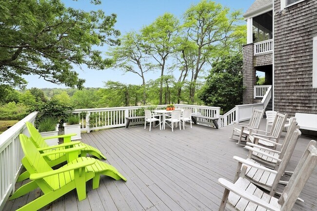 Foto del edificio - 17 Bourne Point Rd
