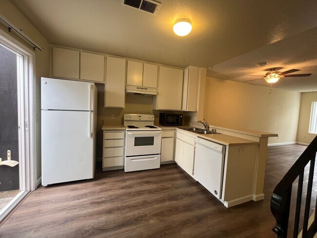 Foto del edificio - Cozy 2 Bed 1 Bath Home For Rent