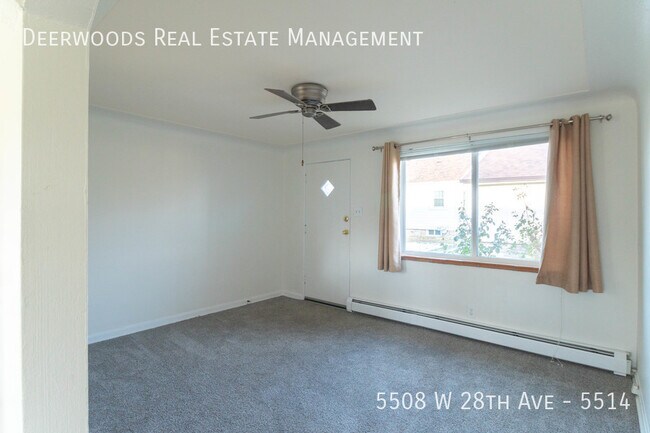 Building Photo - Adorable 1 Bed / 1 Bath Apt in Edgewater! ...