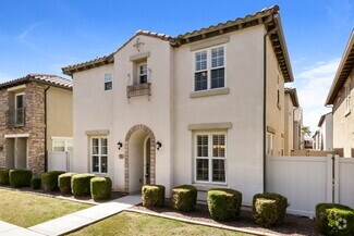 Building Photo - 831 S Henry Ln