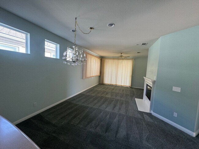 Foto del edificio - spacious 2 bedroom 2 bath home with office in Del Webb
