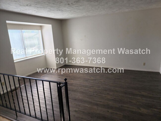 Foto del edificio - Look at This Cute 2 Bedroom 2 Bathroom Hom...