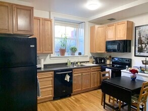 Building Photo - 139 Beacon St