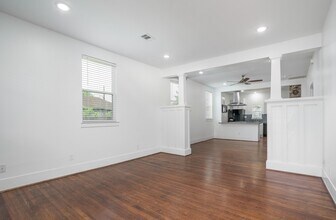 Building Photo - 2311 Lee St
