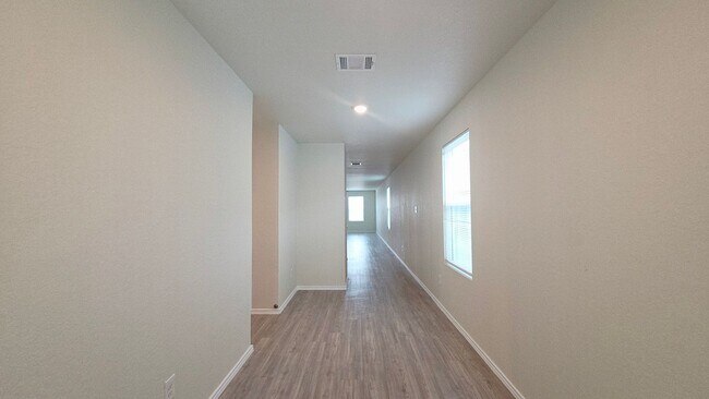 Foto del edificio - Southton Meadows Conveniently located on San Antonio's Southeast Side