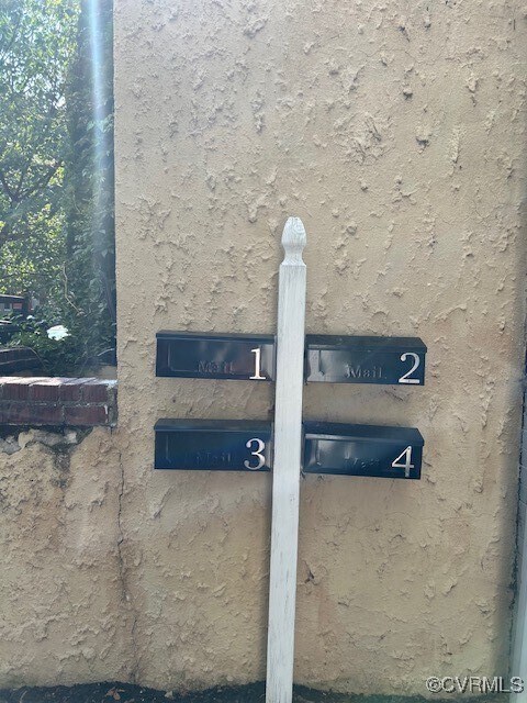 Building Photo - 1108 Grove Ave