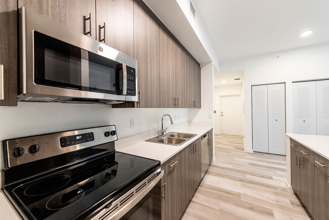 Foto del edificio - Solimar Apartment Homes