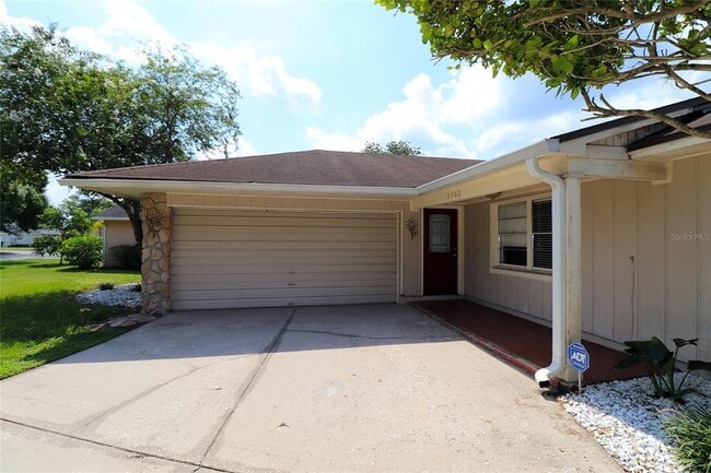 Building Photo - 3360 Knotty Pine Ave