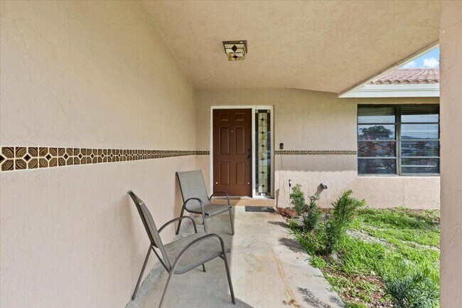 Foto del edificio - 13482 Columbine Ave