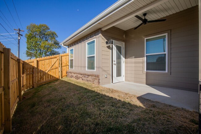 Foto del edificio - ***276 N. Hunter Street Unit 2***