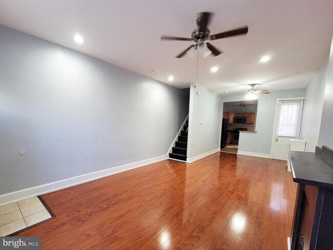 Foto del edificio - 3638 N Sydenham St
